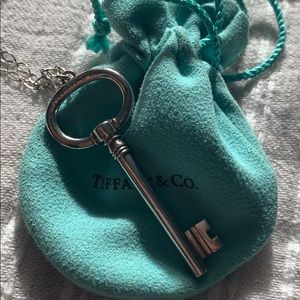 Tiffany key and Tiffany loop chain